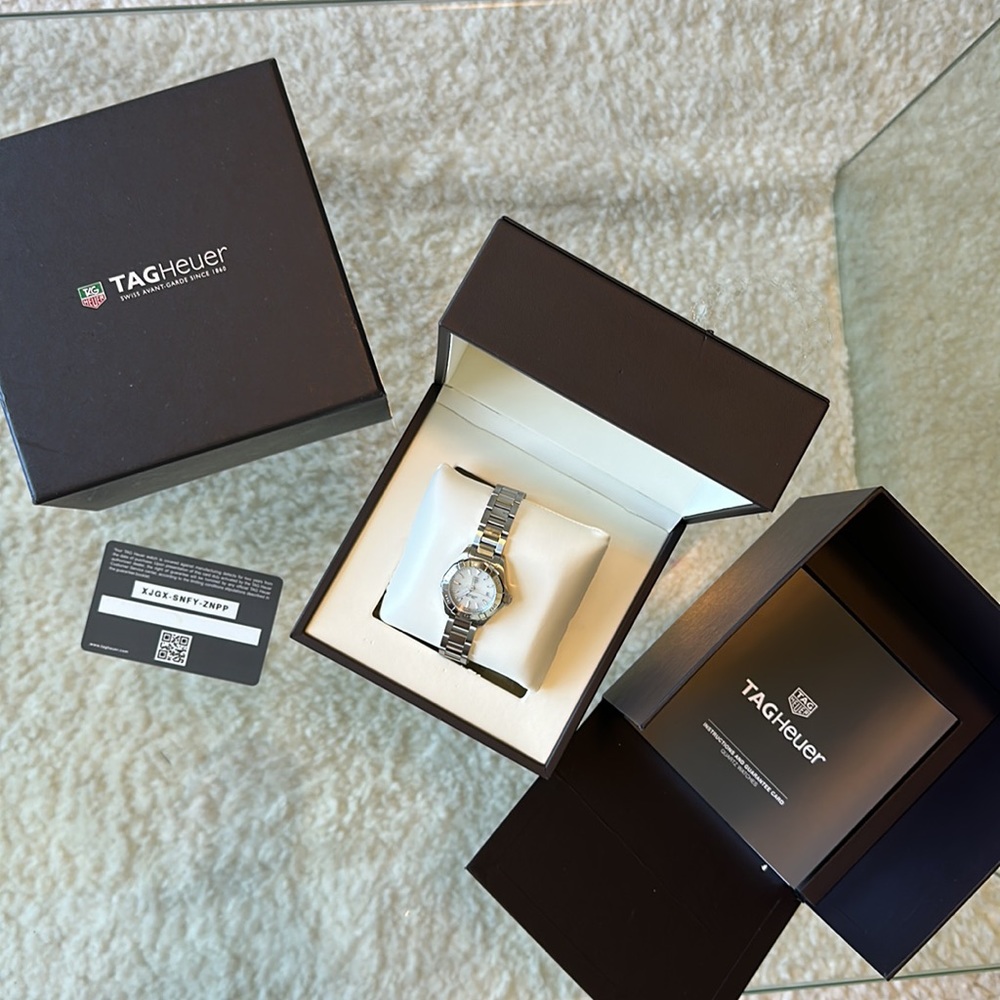 Tag Heuer AquaRacer Like New! Luxury watch - woman watch - silver watch